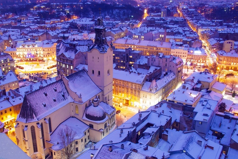 Як доїхати до головних святкових локацій Львова з готелів Optima Hotels