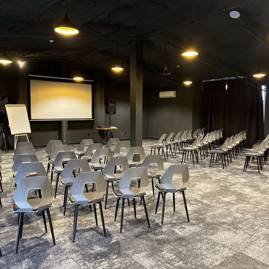 Hotel conference service photo Optima Collection Chernivtsi