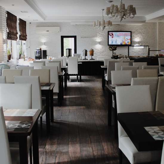 Фото ресторану / бару готелю VitaPark Карпати